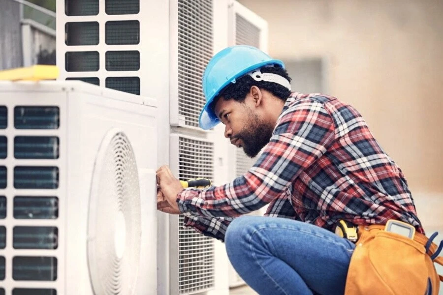 Royal AC maintenance team
